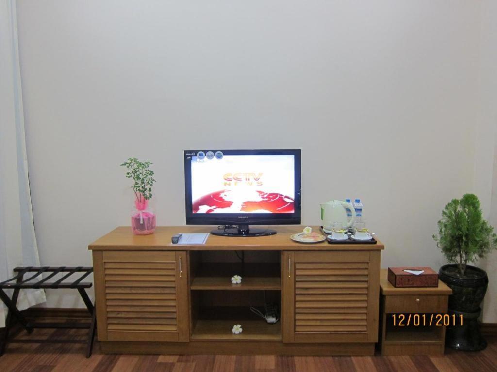 Myat Taw Win Hotel Naypyidaw Exterior photo