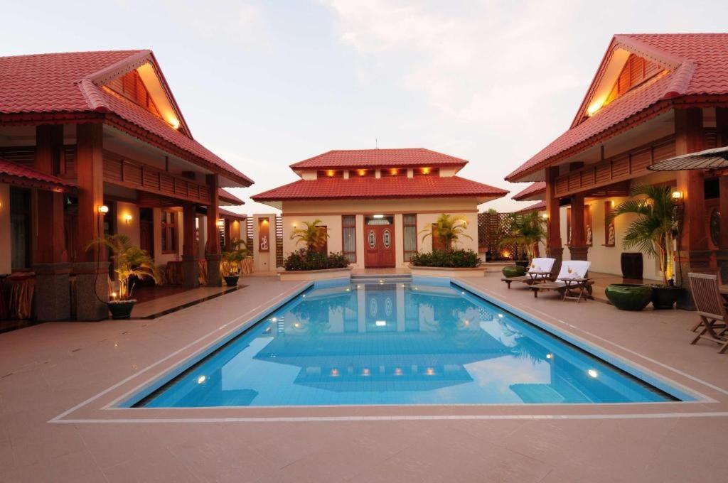 Myat Taw Win Hotel Naypyidaw Exterior photo