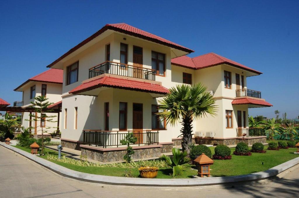 Myat Taw Win Hotel Naypyidaw Exterior photo