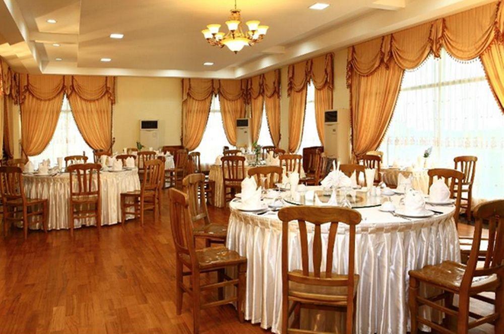 Myat Taw Win Hotel Naypyidaw Exterior photo