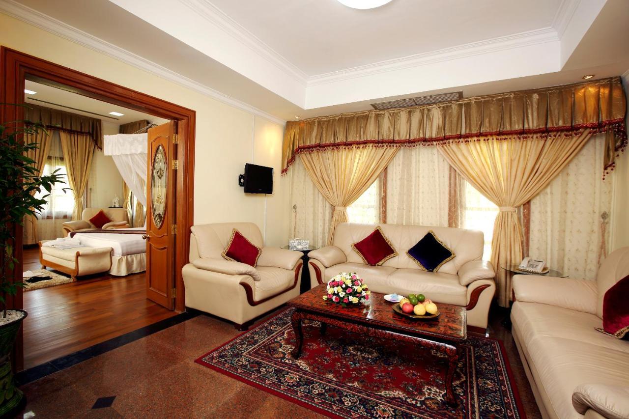 Myat Taw Win Hotel Naypyidaw Exterior photo