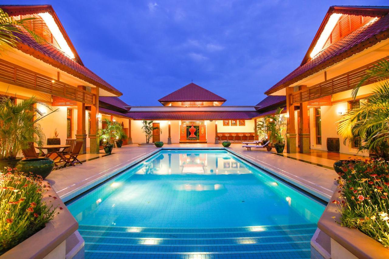 Myat Taw Win Hotel Naypyidaw Exterior photo